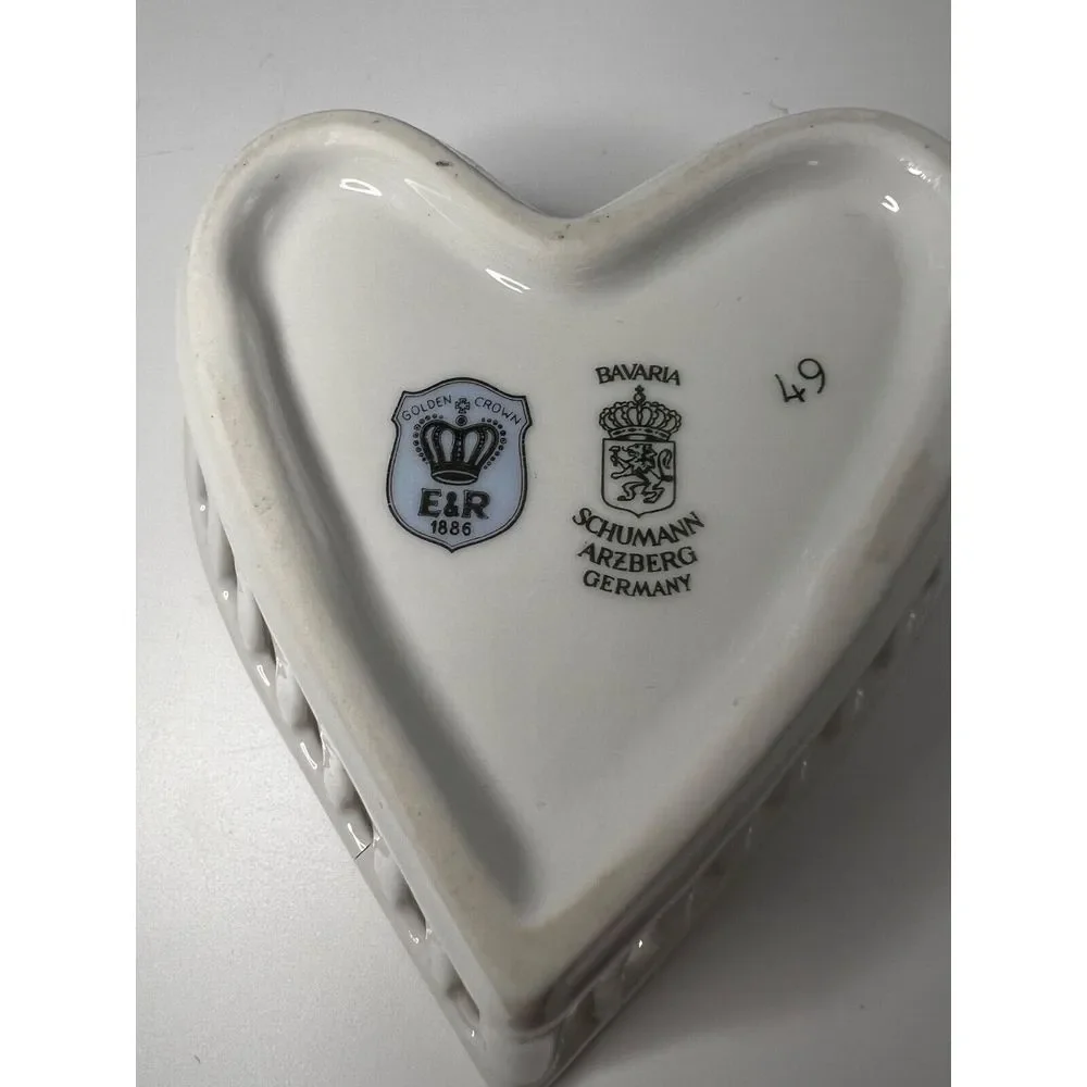 Vintage White Bavaria Porcelain Floral Roses Heart Shaped Trinket Jewelry Dish